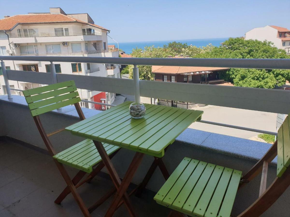 Hiora Apartments Vasiliko ツァレヴォ エクステリア 写真