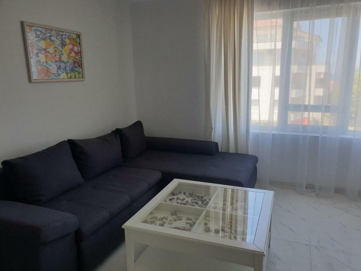 Hiora Apartments Vasiliko ツァレヴォ エクステリア 写真