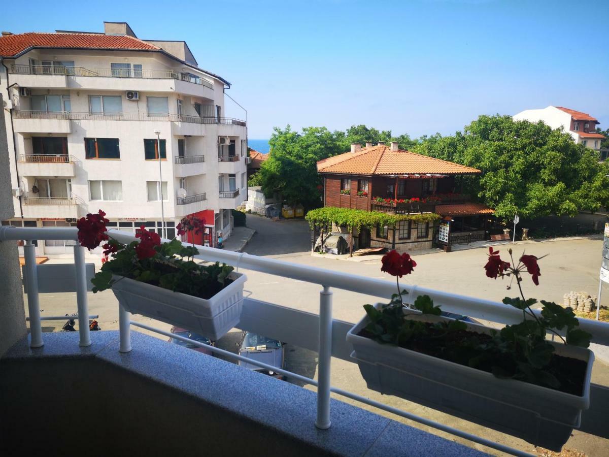 Hiora Apartments Vasiliko ツァレヴォ エクステリア 写真