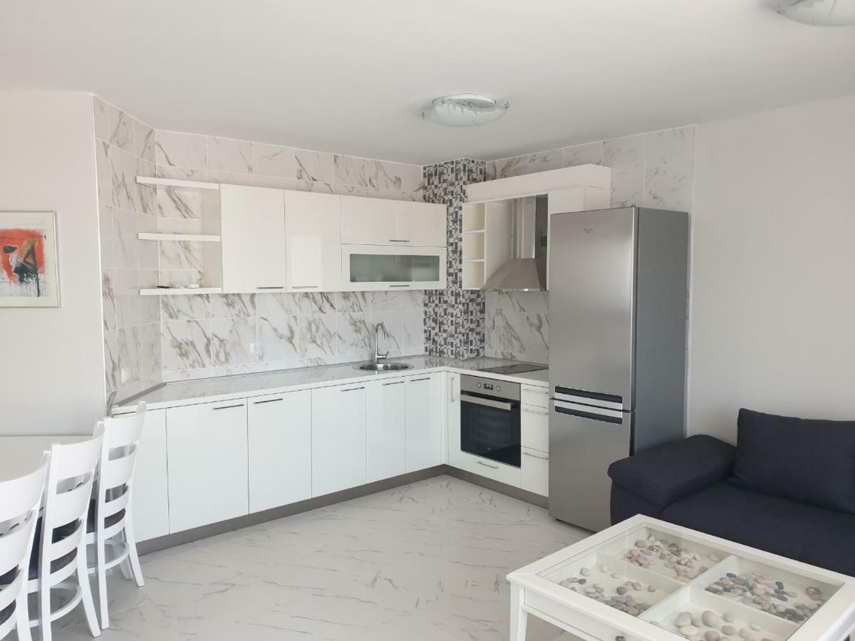 Hiora Apartments Vasiliko ツァレヴォ エクステリア 写真