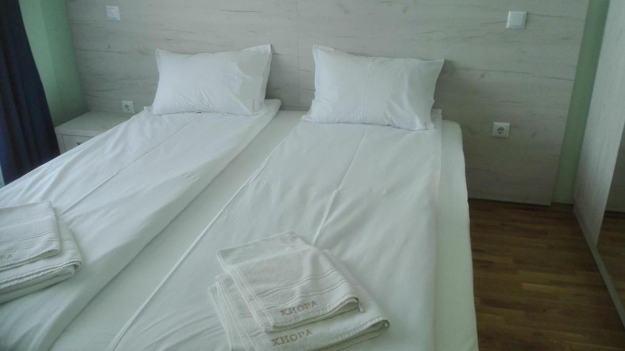 Hiora Apartments Vasiliko ツァレヴォ エクステリア 写真