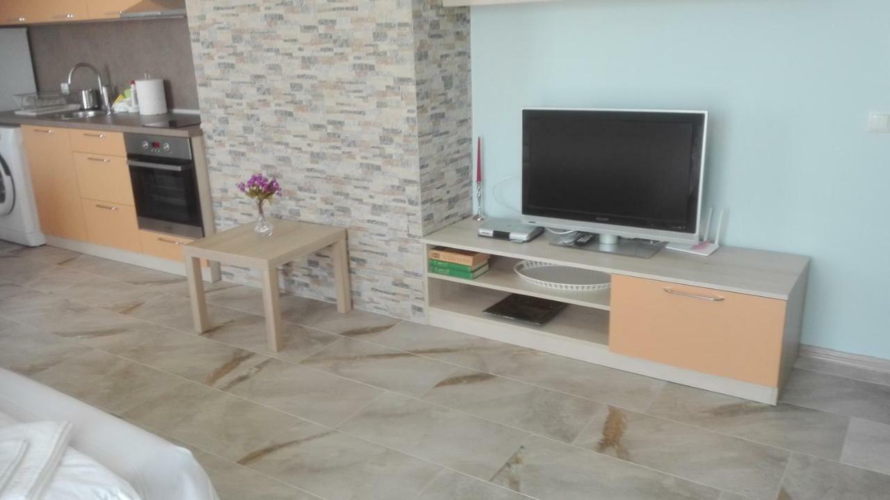 Hiora Apartments Vasiliko ツァレヴォ エクステリア 写真