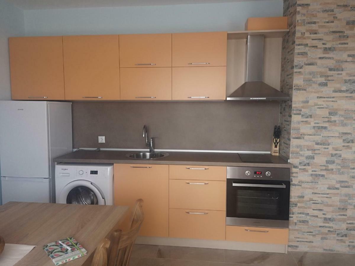 Hiora Apartments Vasiliko ツァレヴォ エクステリア 写真