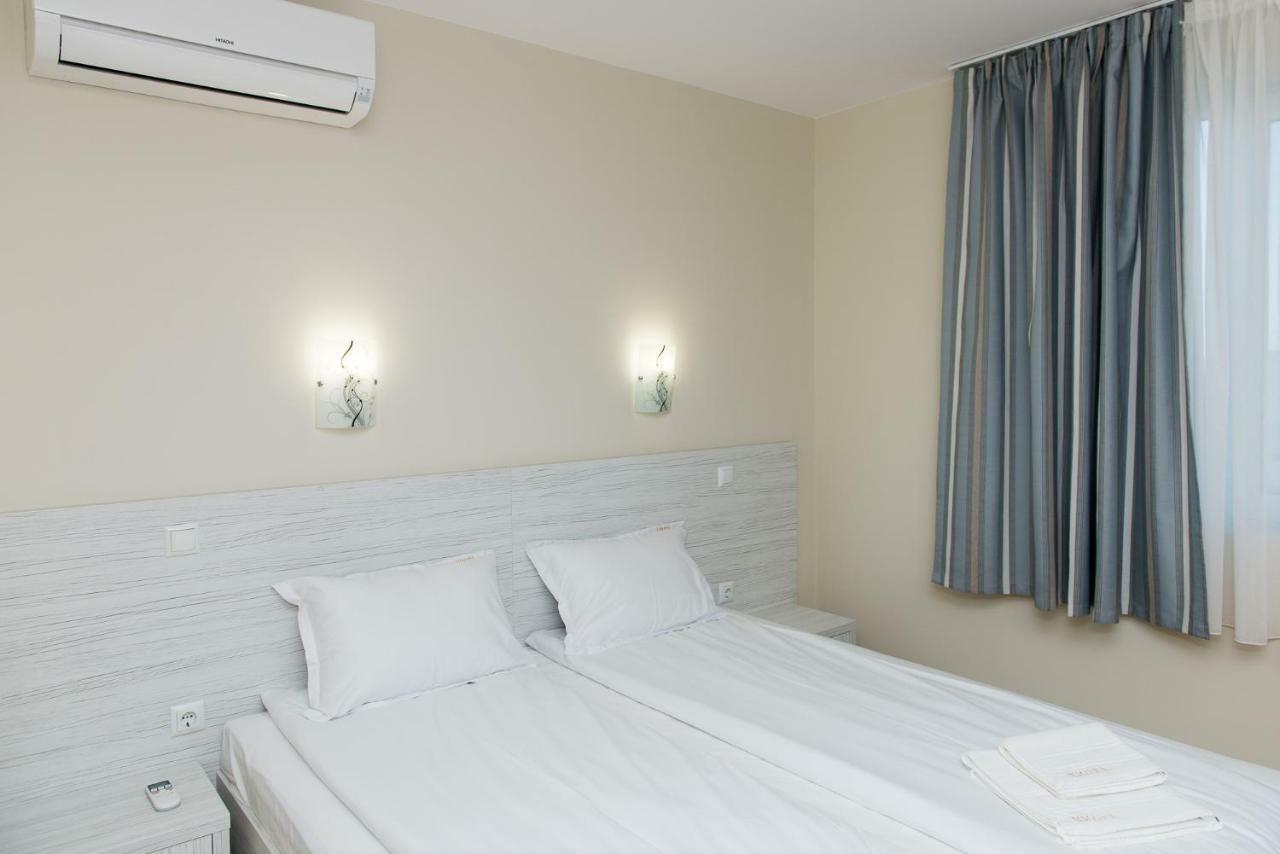 Hiora Apartments Vasiliko ツァレヴォ エクステリア 写真