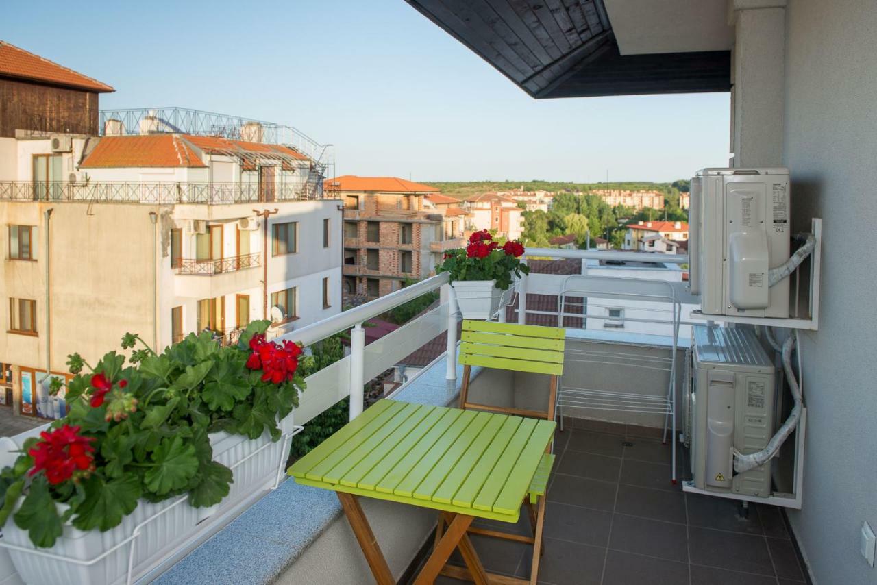 Hiora Apartments Vasiliko ツァレヴォ エクステリア 写真