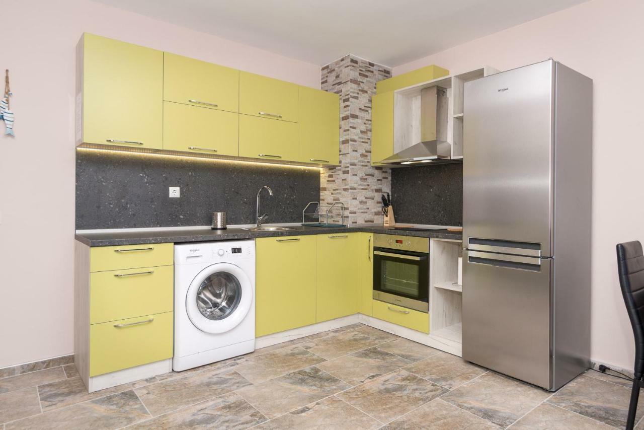Hiora Apartments Vasiliko ツァレヴォ エクステリア 写真