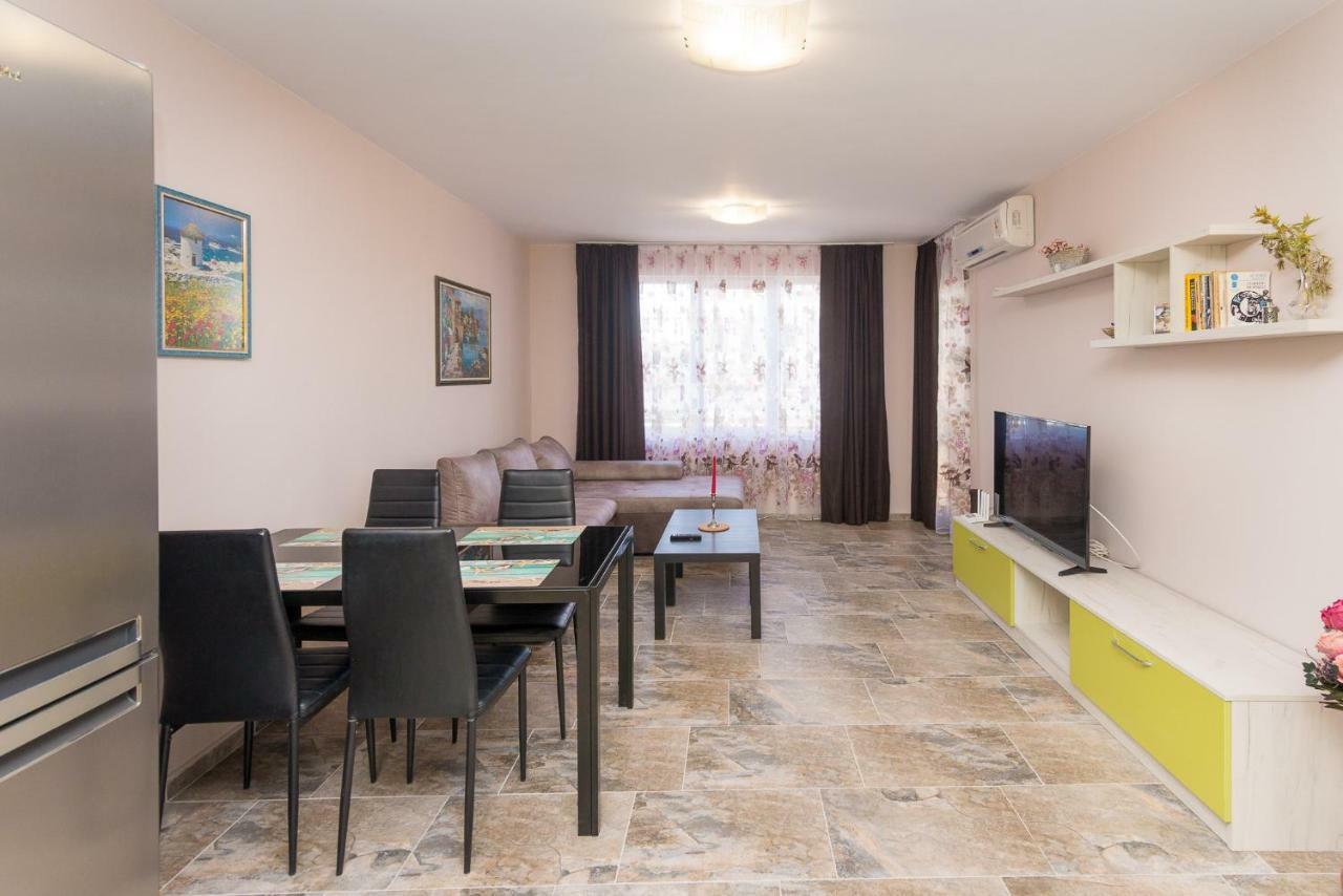Hiora Apartments Vasiliko ツァレヴォ エクステリア 写真